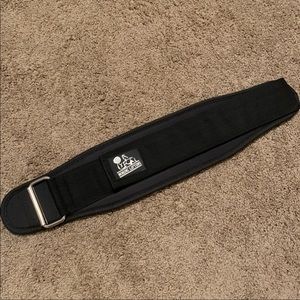 Weightlifting belt